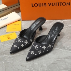 Louis Vuitton Slippers